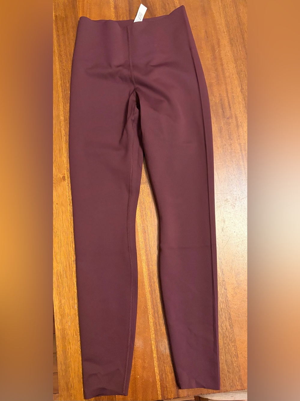Lululemon glow ups 8 NWT Plum